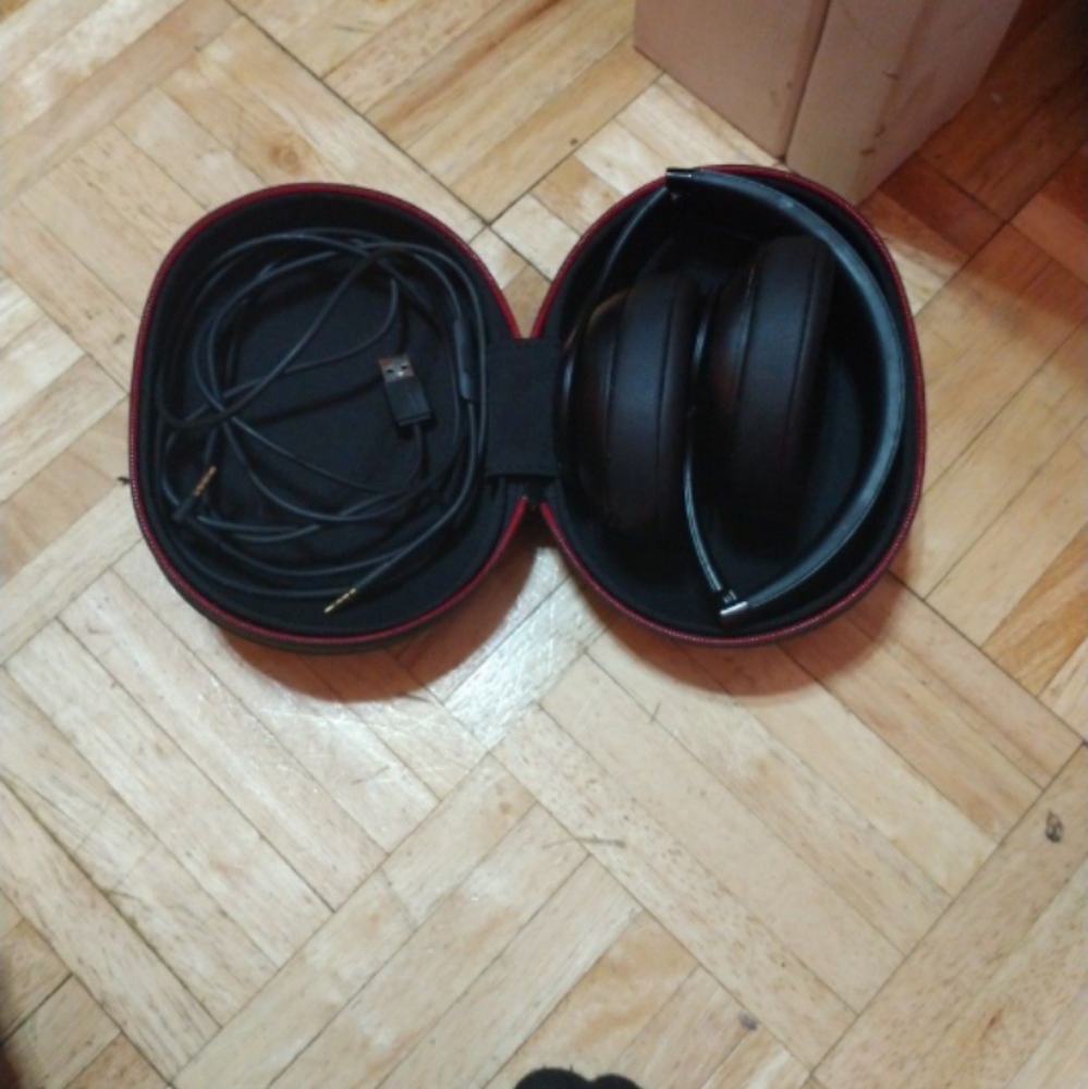 Beats wireless studio 3